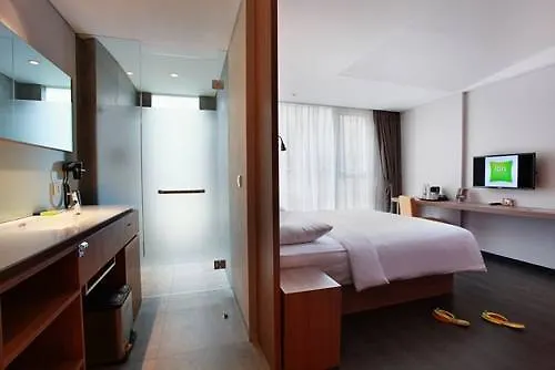 Hotel Ibis Styles Bali Denpasar 3*,  Indonesien